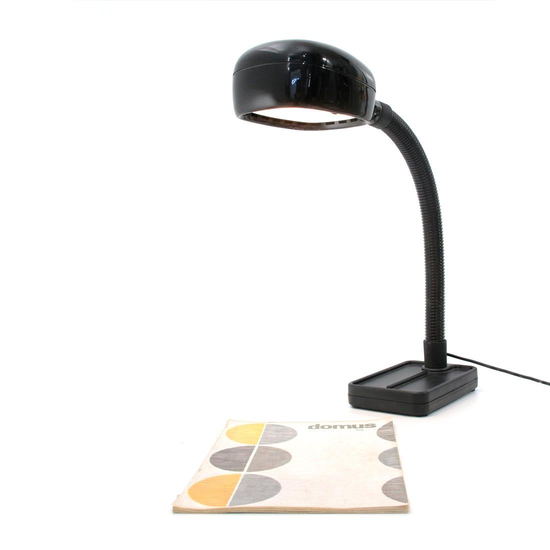 Mid-Century Modern Black Office Italian Table Lamp, 1980s For Sale