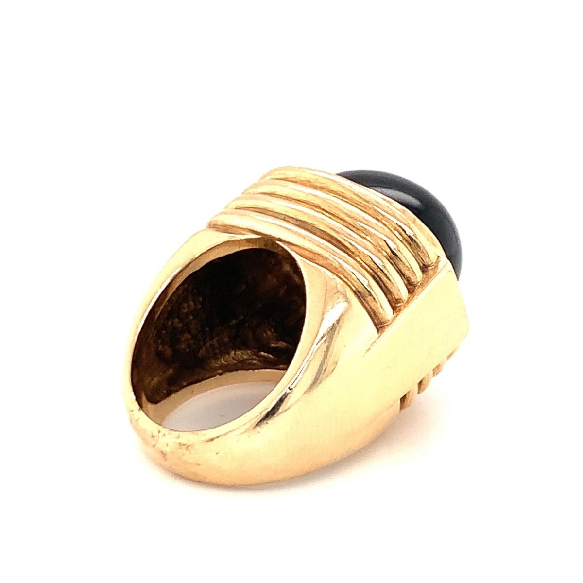 Black Onyx and Diamond Dome Yellow Gold Ring, circa 1970s For Sale 1