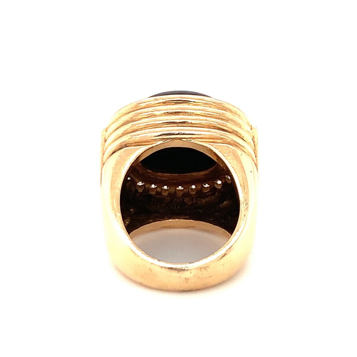 Black Onyx and Diamond Dome Yellow Gold Ring, circa 1970s For Sale 2