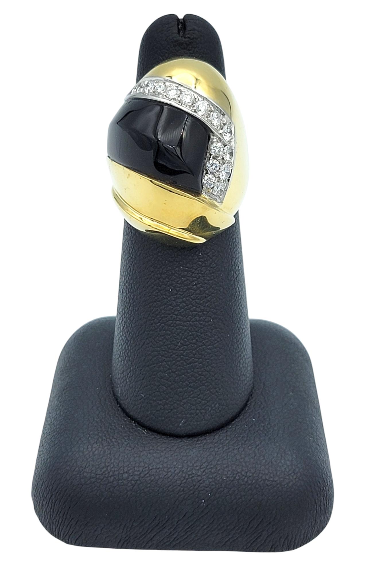 Anello con cupola in onice nera e diamanti in oro lucido bicolore 18 carati in vendita 5