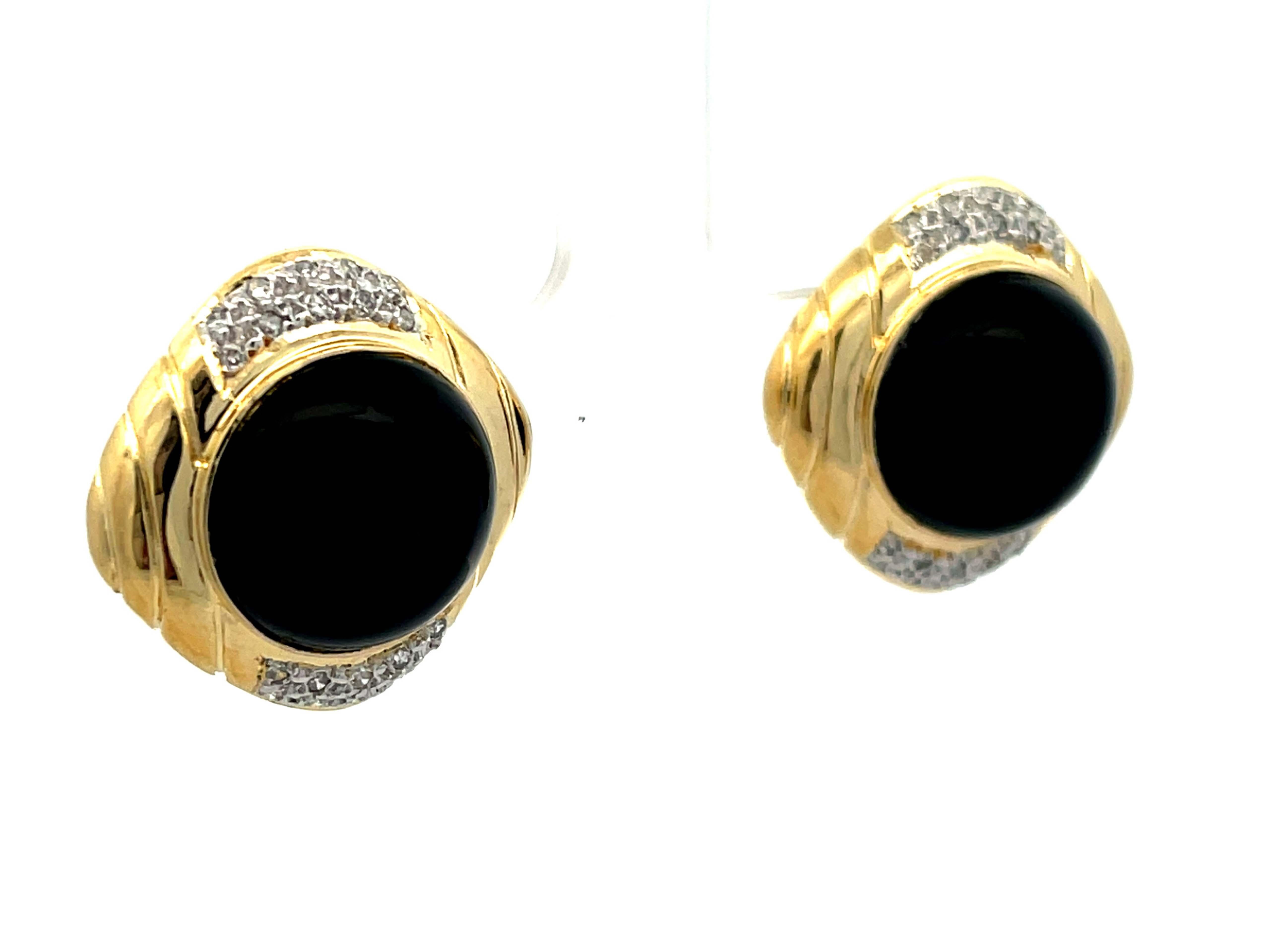 black onyx stud earrings 14k yellow gold