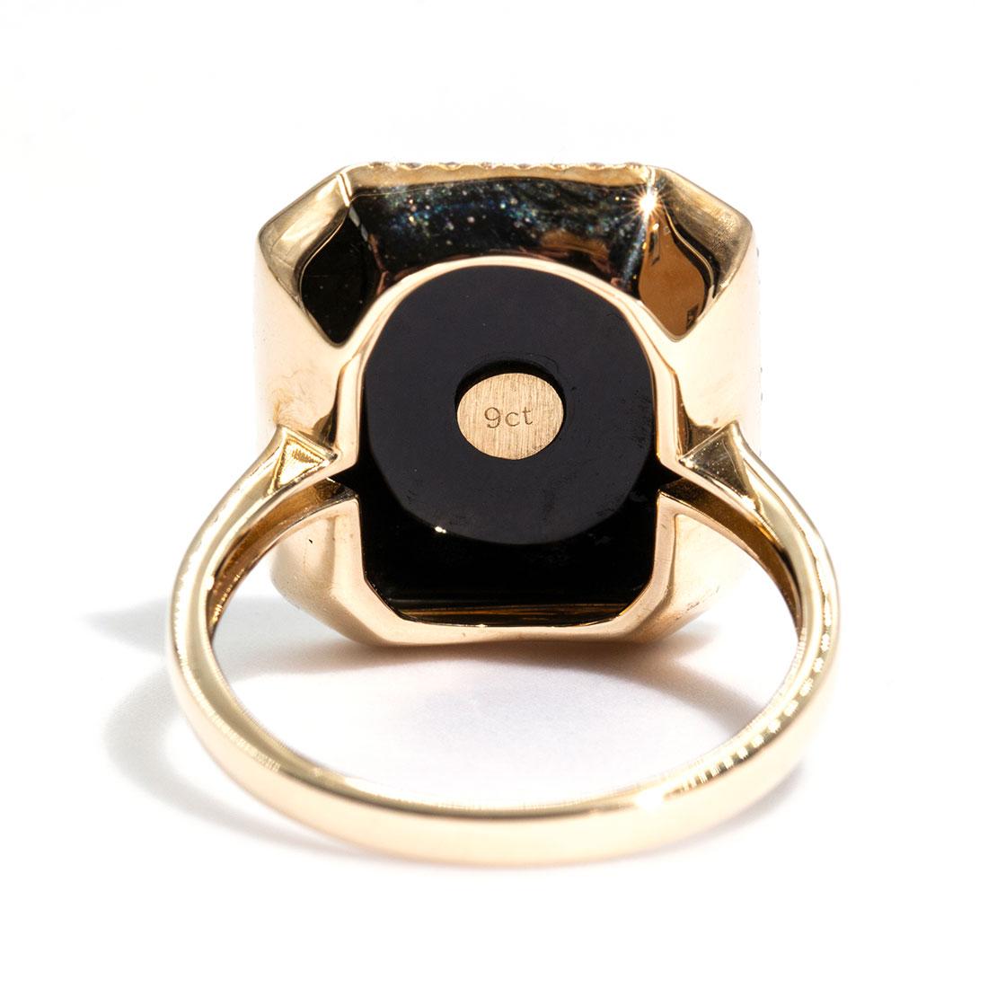 Women's Black Onyx and Round Diamond 9 Carat Yellow Gold Vintage Ring