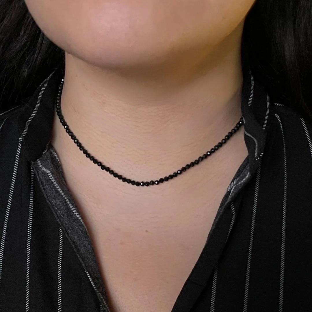 Collana girocollo regolabile con perline di onice nero in vendita 2