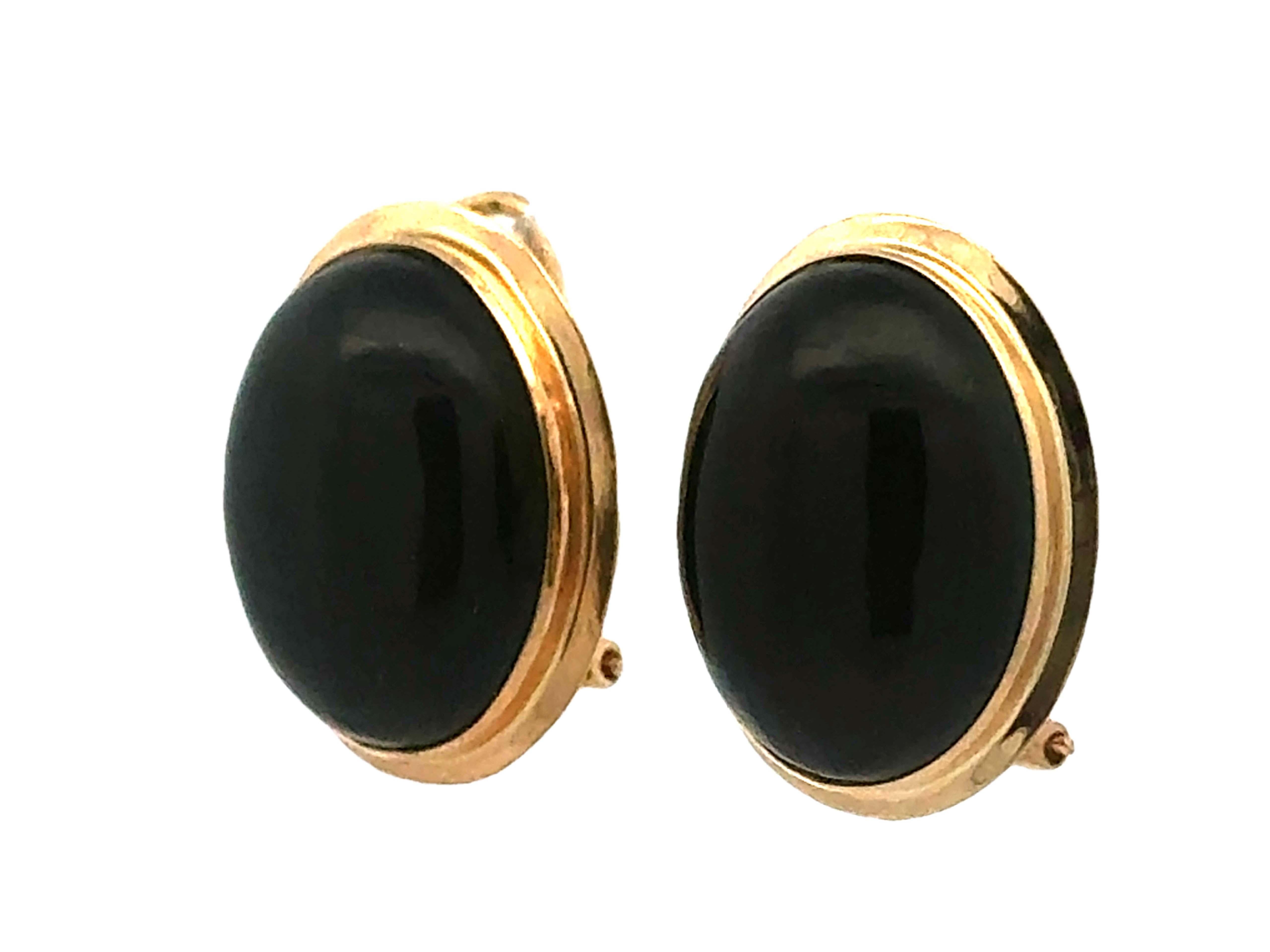Black Onyx Cabochon LeverBack Earrings 14k Yellow Gold In Excellent Condition For Sale In Honolulu, HI