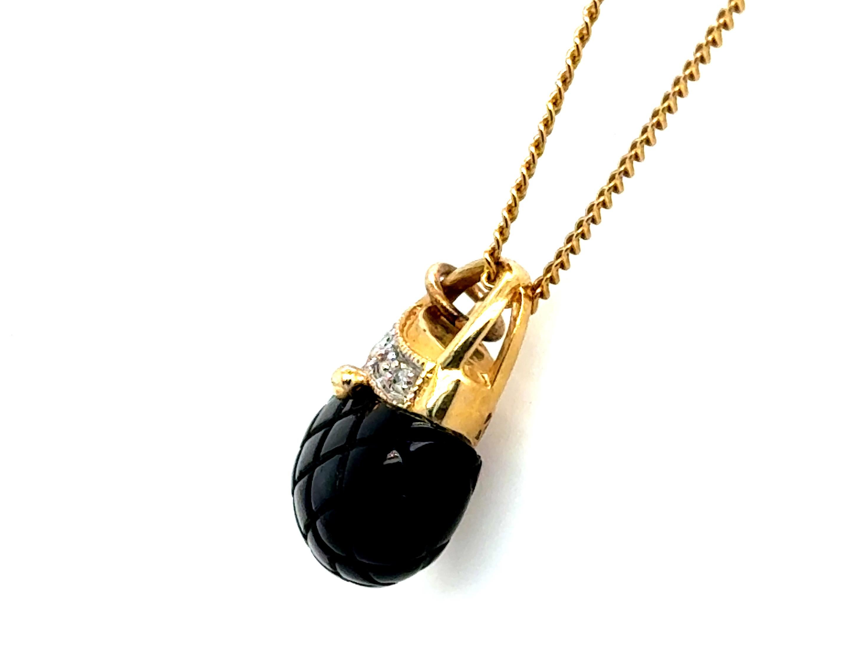 Ciondolo con diamante in onice nero Charm in oro giallo 14K Borsetta In condizioni ottime in vendita a Dearborn, MI