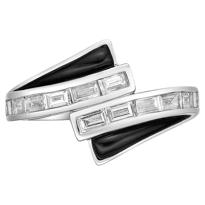 Akillis Capture in Motion Ring 18 Karat White Gold White Diamonds For ...