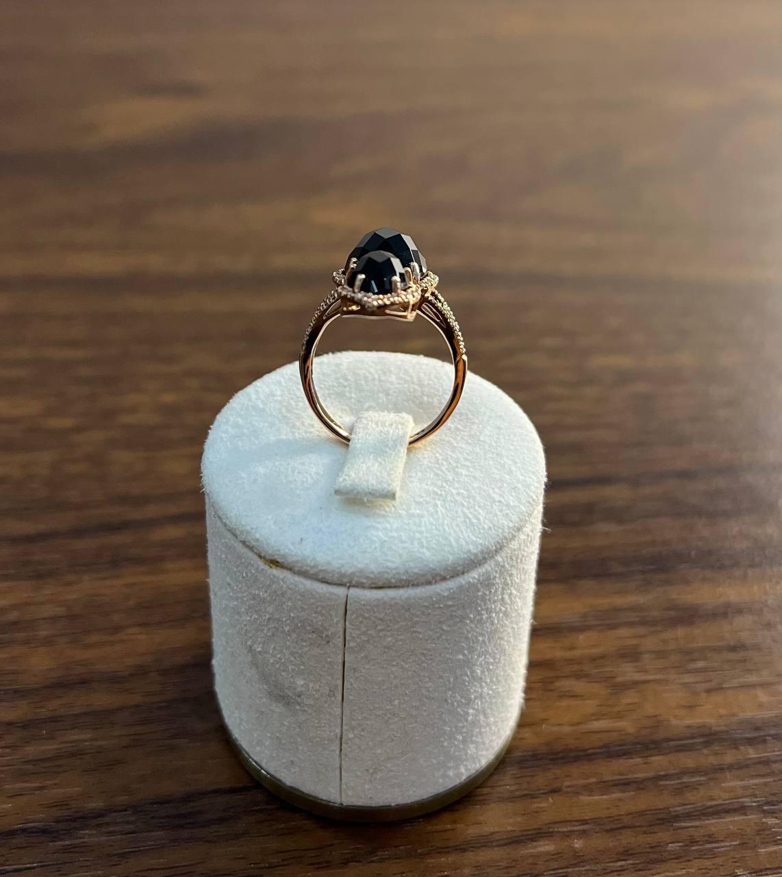De las mujeres Anillo de oro de 14 quilates con halo de diamantes facetados de ónice negro en venta