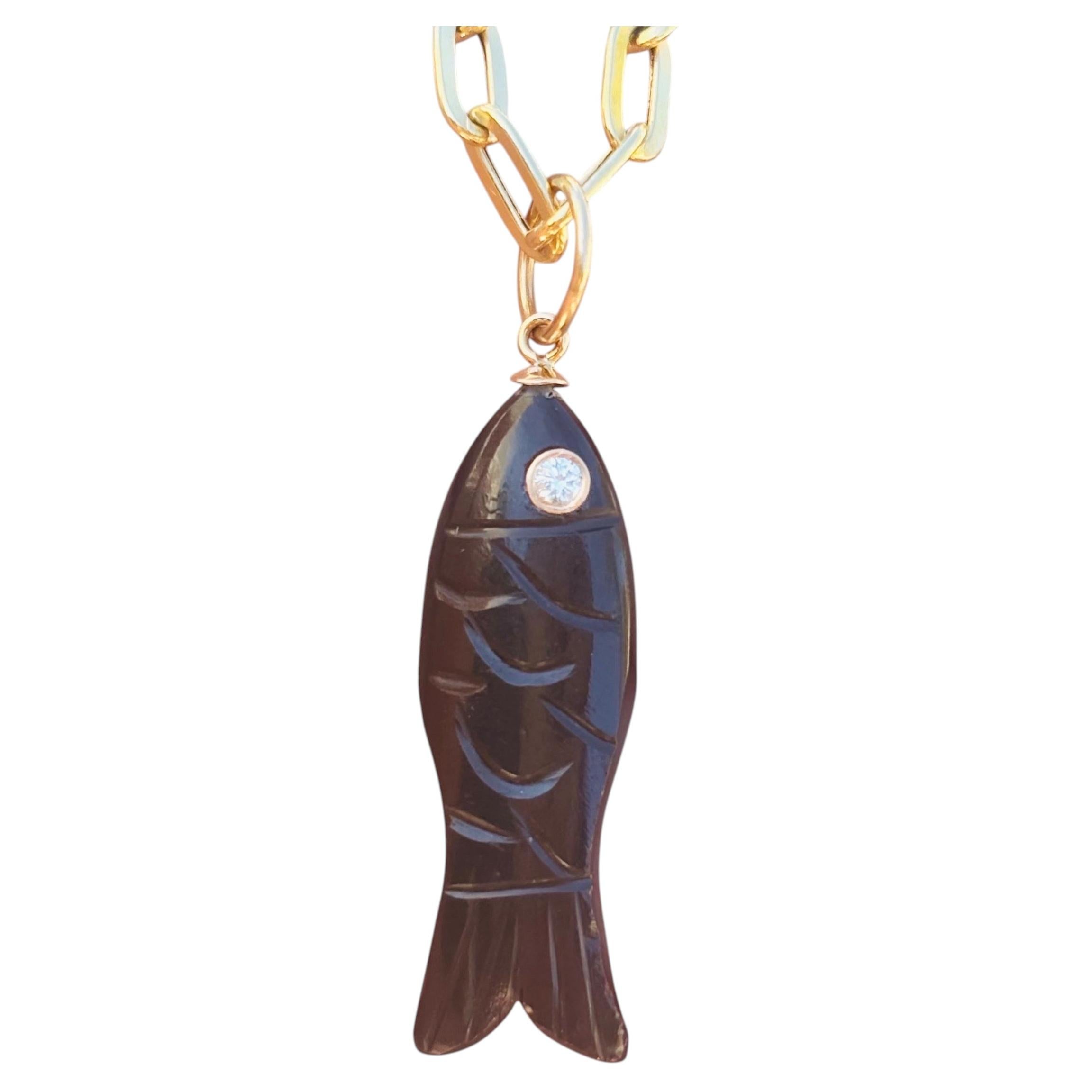What does a pendant symbolize?