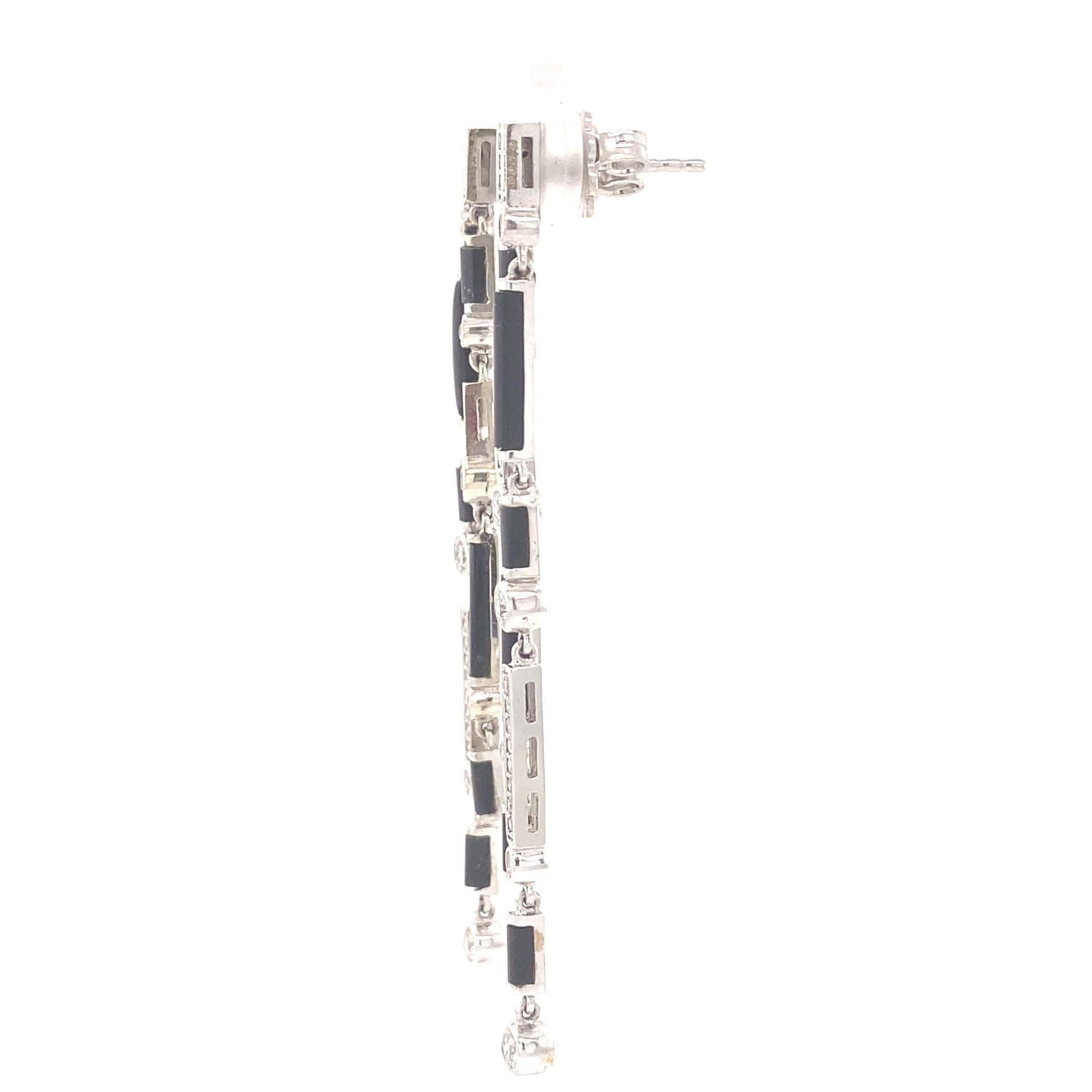 Boucles d'oreilles pendantes en or massif 14K (certifié) avec diamant et pierre d'Onyx noir Neuf - En vente à New Delhi, DL