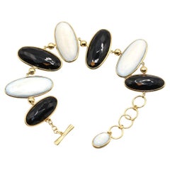 Retro Black Onyx  Mother-Of-Pearl Toggle Double Sided Bracelet 18K  Gold, 1970