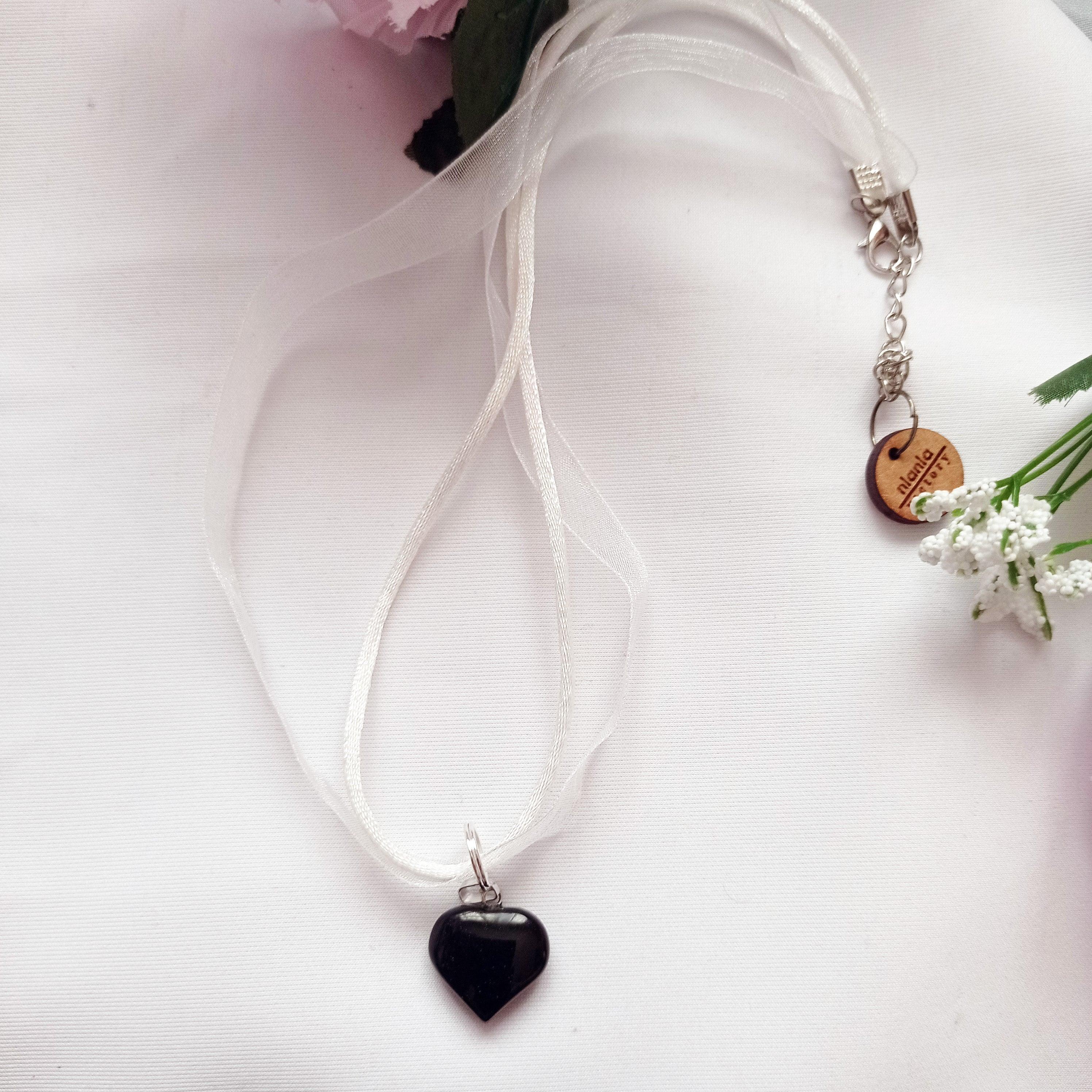 Black Onyx Necklace, White Ribbon Necklace, Gemstone Necklace For Sale 1