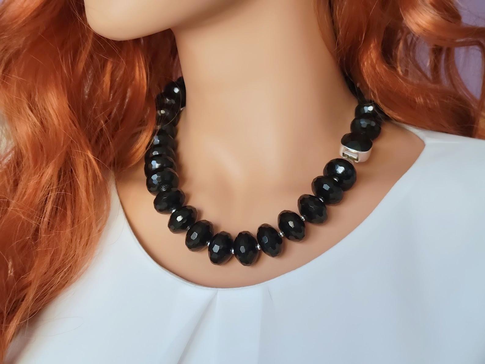 Black Onyx Necklace With Hand Painted Bead On Black Rectangular Agate For Sale 3