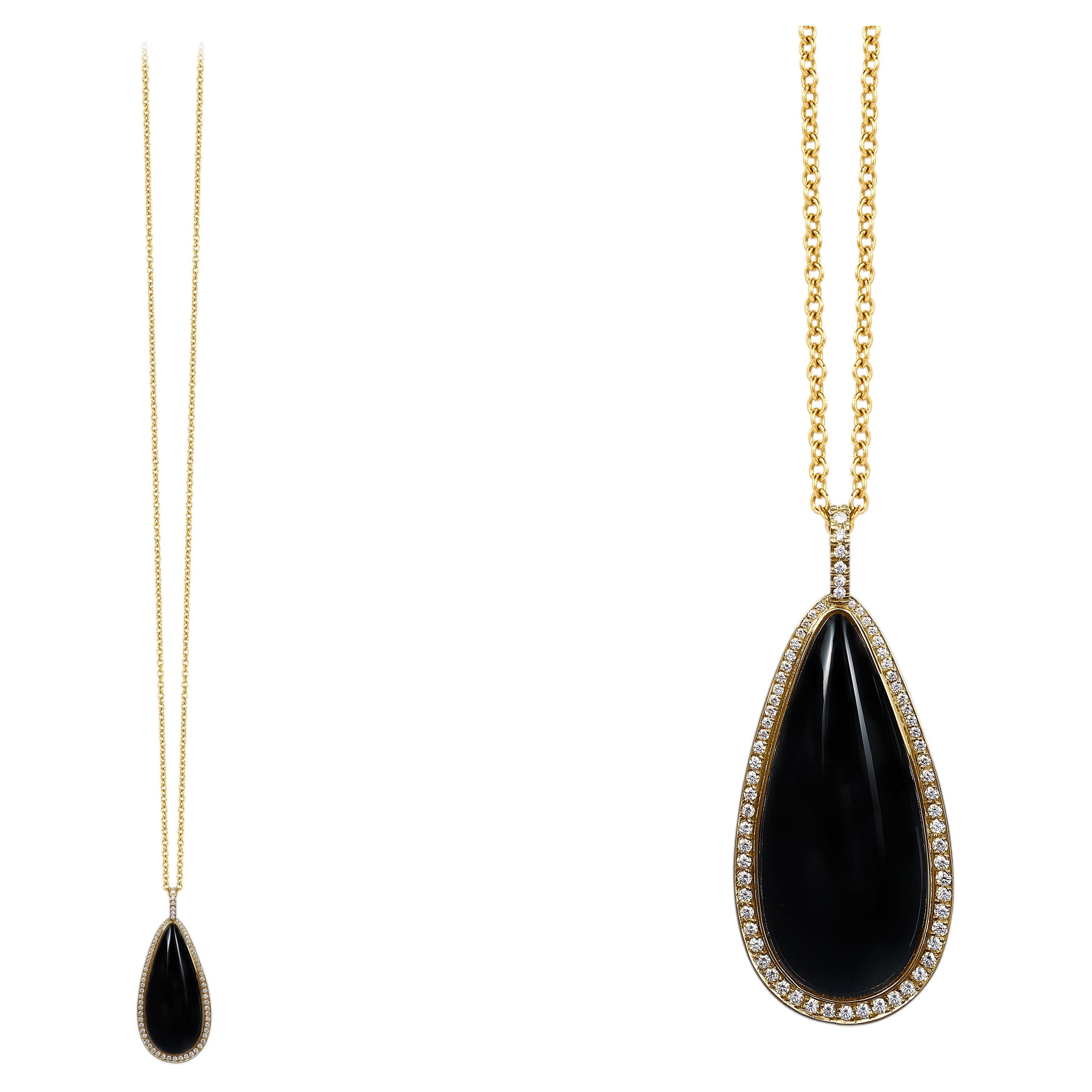 Ciondolo cabochon a forma di pera in onice nero in vendita