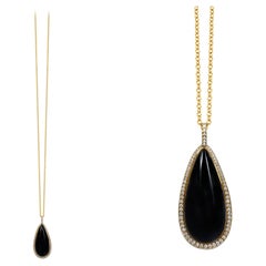 Ciondolo cabochon a forma di pera in onice nero