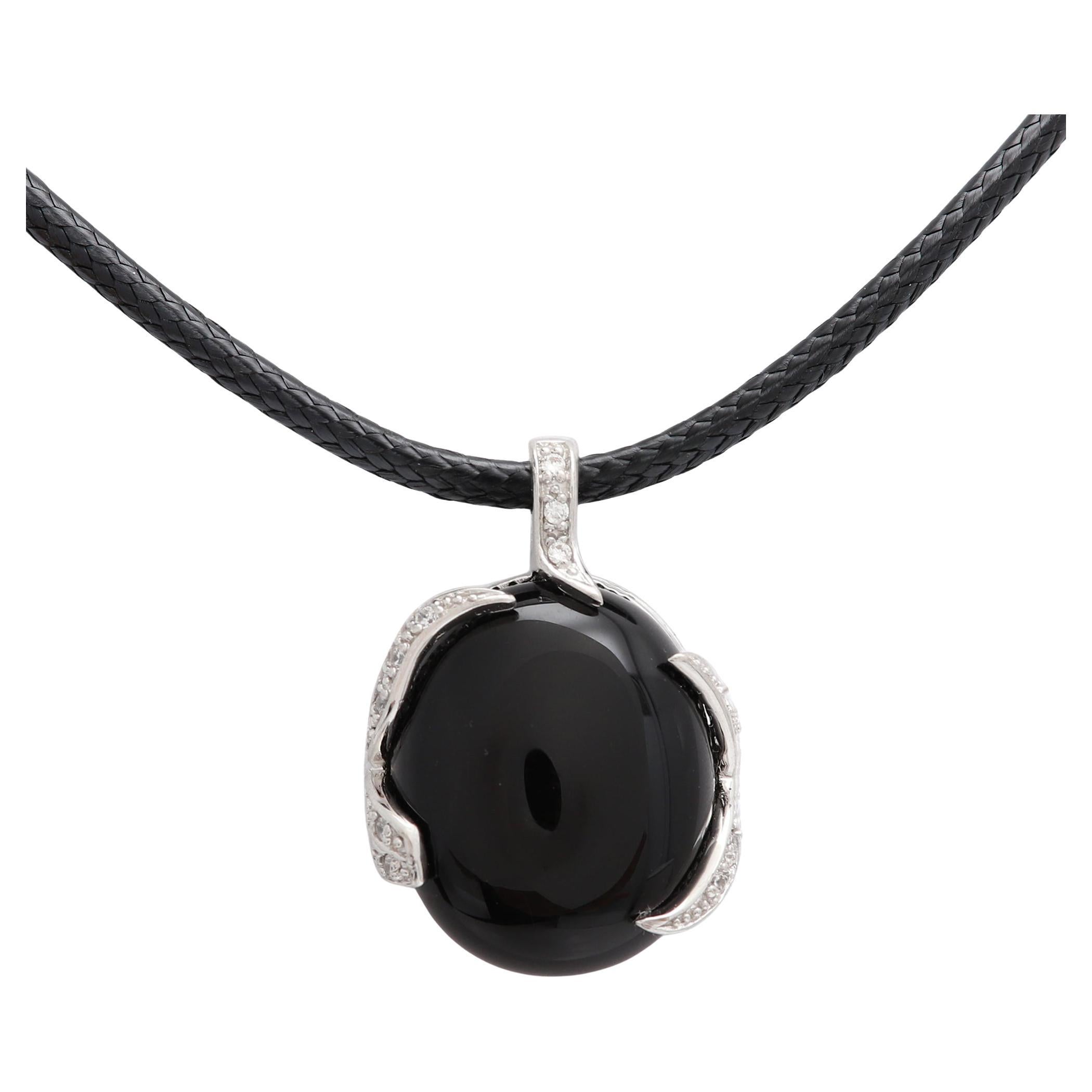 Anhänger aus Sterlingsilber 925 mit schwarzem Onyx im Angebot
