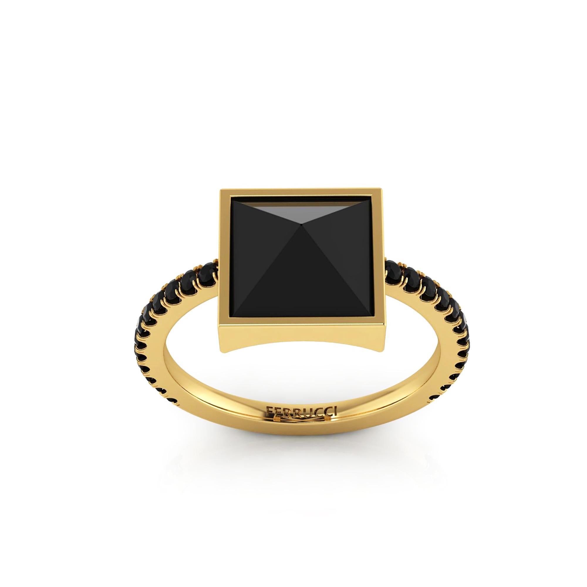 Women's or Men's Black Onyx Pyramid Black Diamonds 18 Karat Yellow Gold Ring For Sale