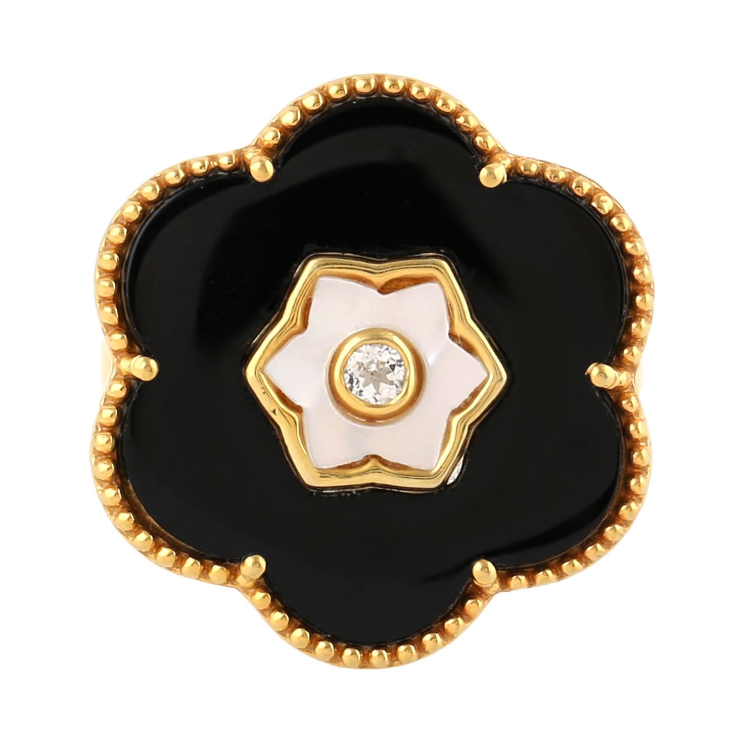 Black Onyx Topaz Mother of Pearl Flower Pendant Necklace In New Condition For Sale In Hoffman Estate, IL