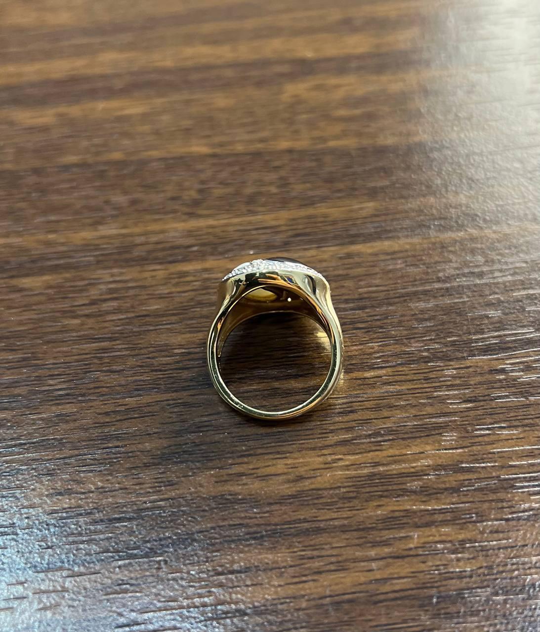 Black Onyx White Agate Yin Yang Motif White Diamond Halo 14K Gold Signet Ring In New Condition For Sale In Oakton, VA