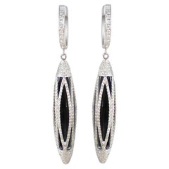 Orecchini a goccia con onice nera e diamante bianco in oro bianco 18 carati Arrow