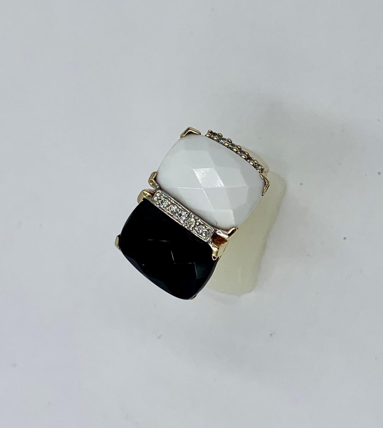 Bague rétro en or 14 carats avec onyx noir, onyx blanc et diamants, taille en damier Bon état - En vente à New York, NY