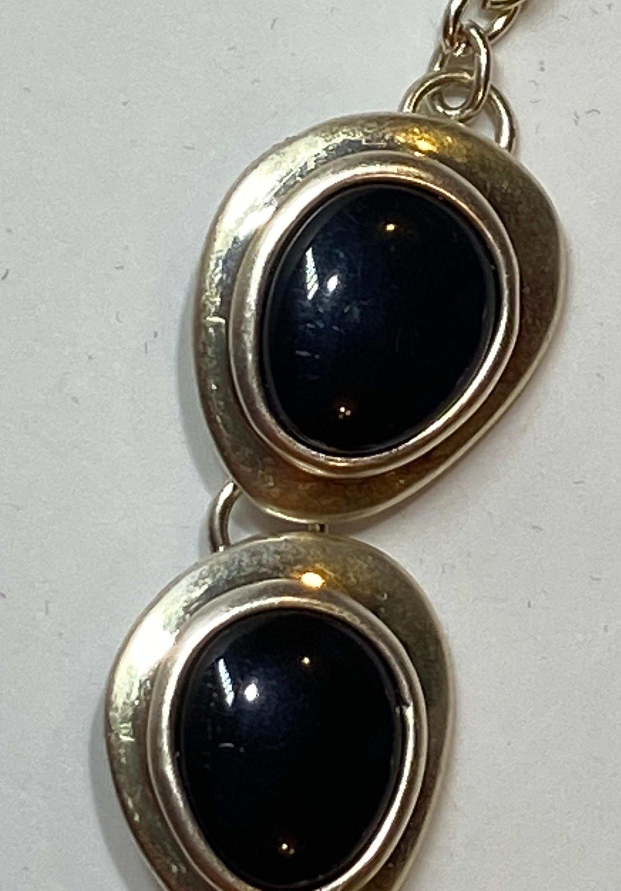 Black Onyx with Sterling Silver Frame & Silver Hardware chain-link necklace In Good Condition For Sale In New York, NY