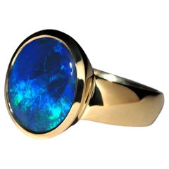 Black Opal 18K Yellow Gold Ring 