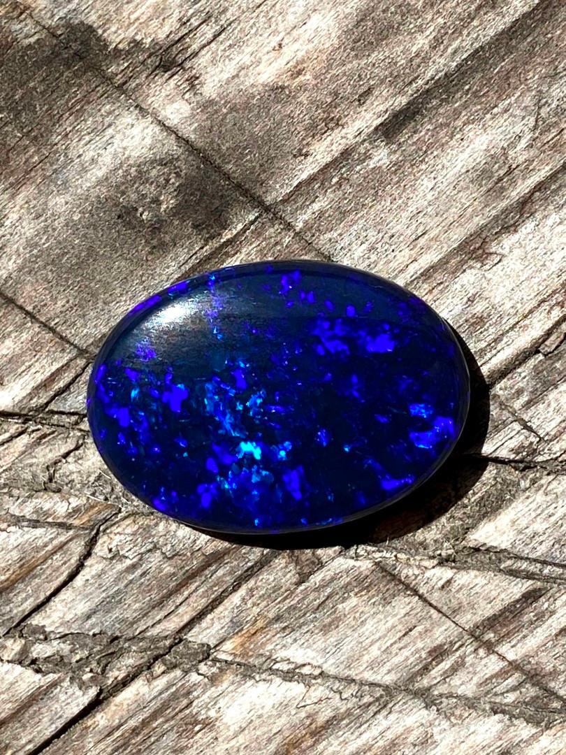Black Opal 8.10 Ct Natural Australian Stone Ink Ultramarine Blue Gem report In New Condition For Sale In Berlin, DE