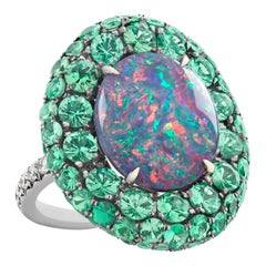 Ring mit schwarzem Opal und Tsavorit, Granat, 5,83 Karat