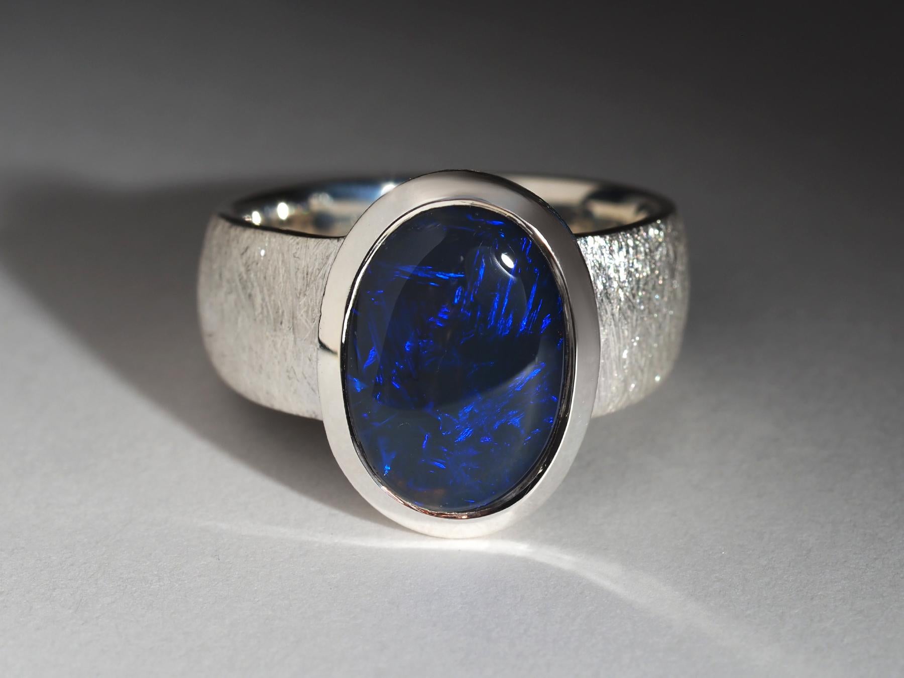 Artisan Black Opal Blue Lightning ridge Silver Ring For Sale