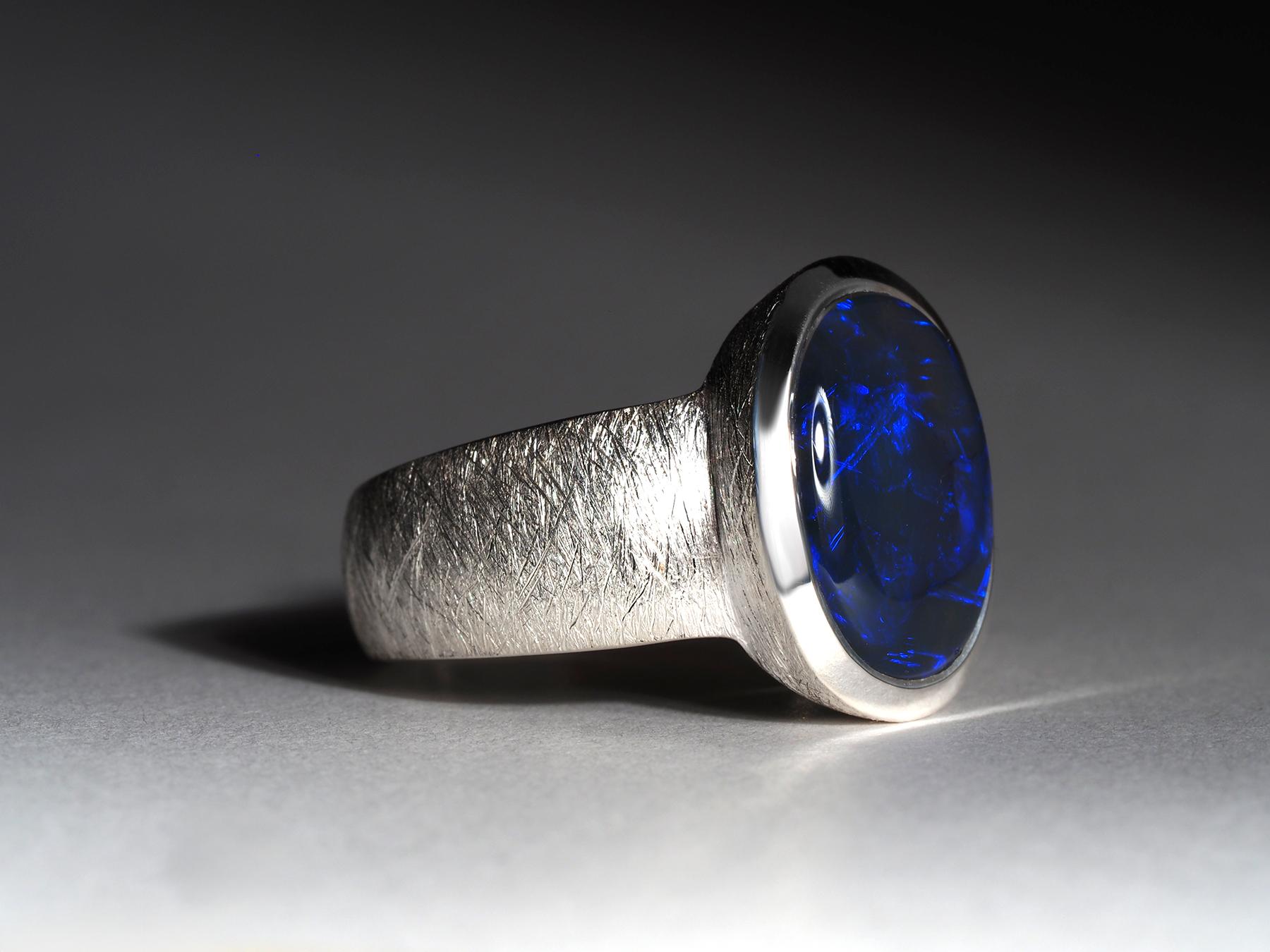 Women's or Men's Black Opal Blue Lightning ridge Silver Ring For Sale