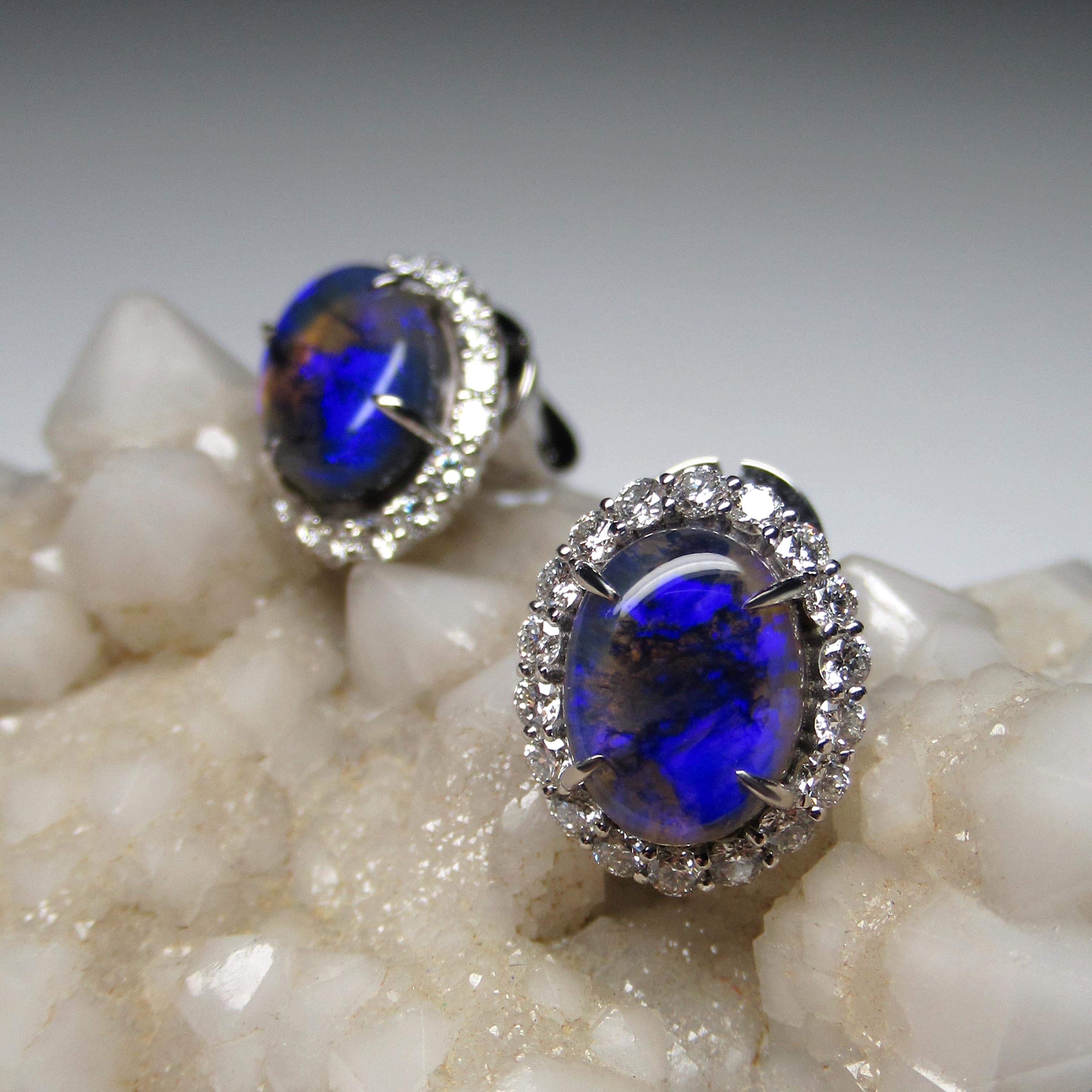 Black Opal Diamond White Gold Stud Earrings Diamonds Unisex Classic For Sale 2