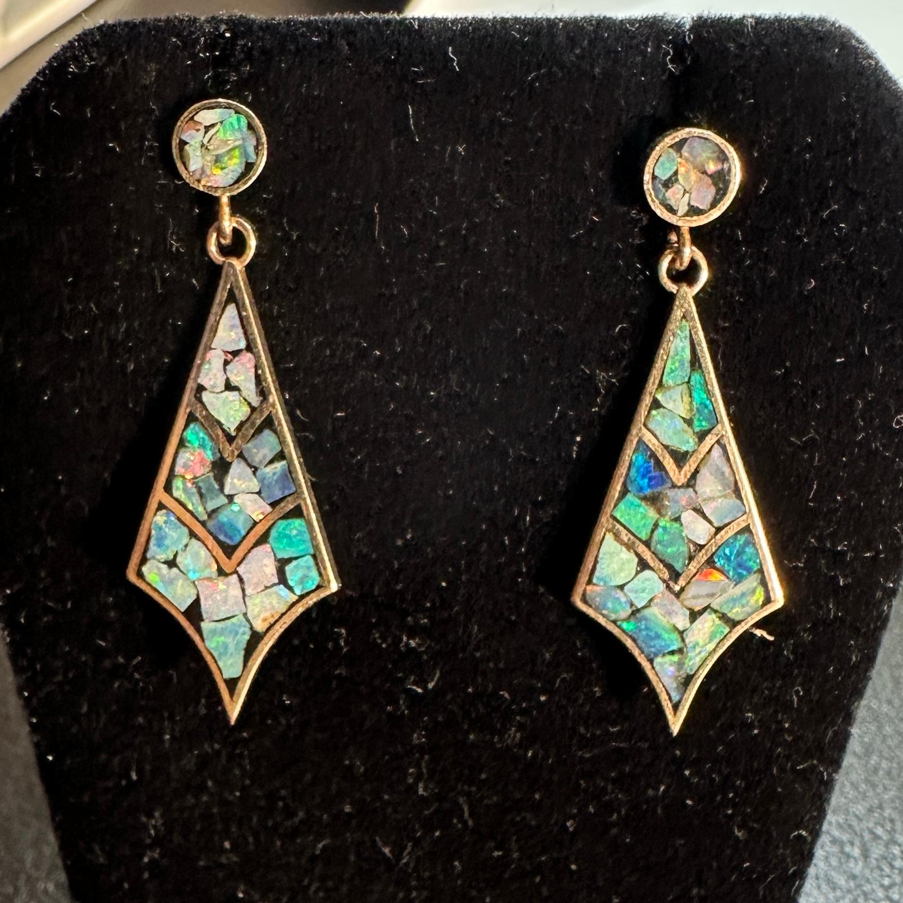 Boucles d'oreilles Eames Era Retro style mi-siècle moderne en or 14 carats et opale noire Pour femmes en vente