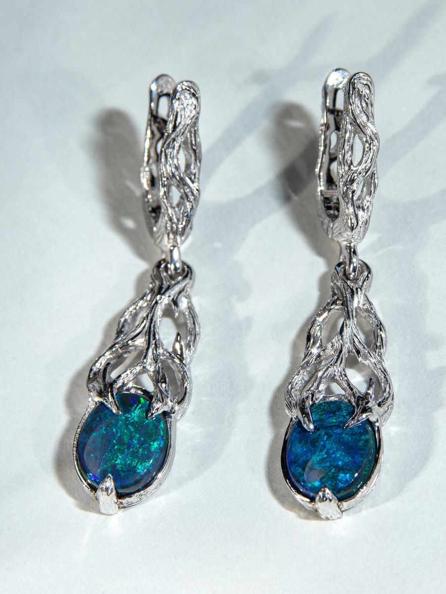 Art nouveau Boucles d'oreilles Opale noire or blanc Bleu fluo Personne spéciale cadeau de mariage bijoux en vente