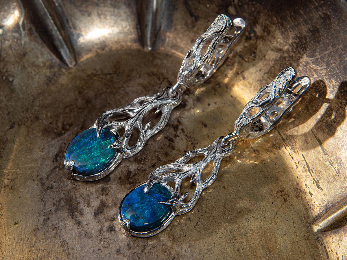 Boucles d'oreilles Opale noire or blanc Bleu fluo Personne spéciale cadeau de mariage bijoux en vente 3
