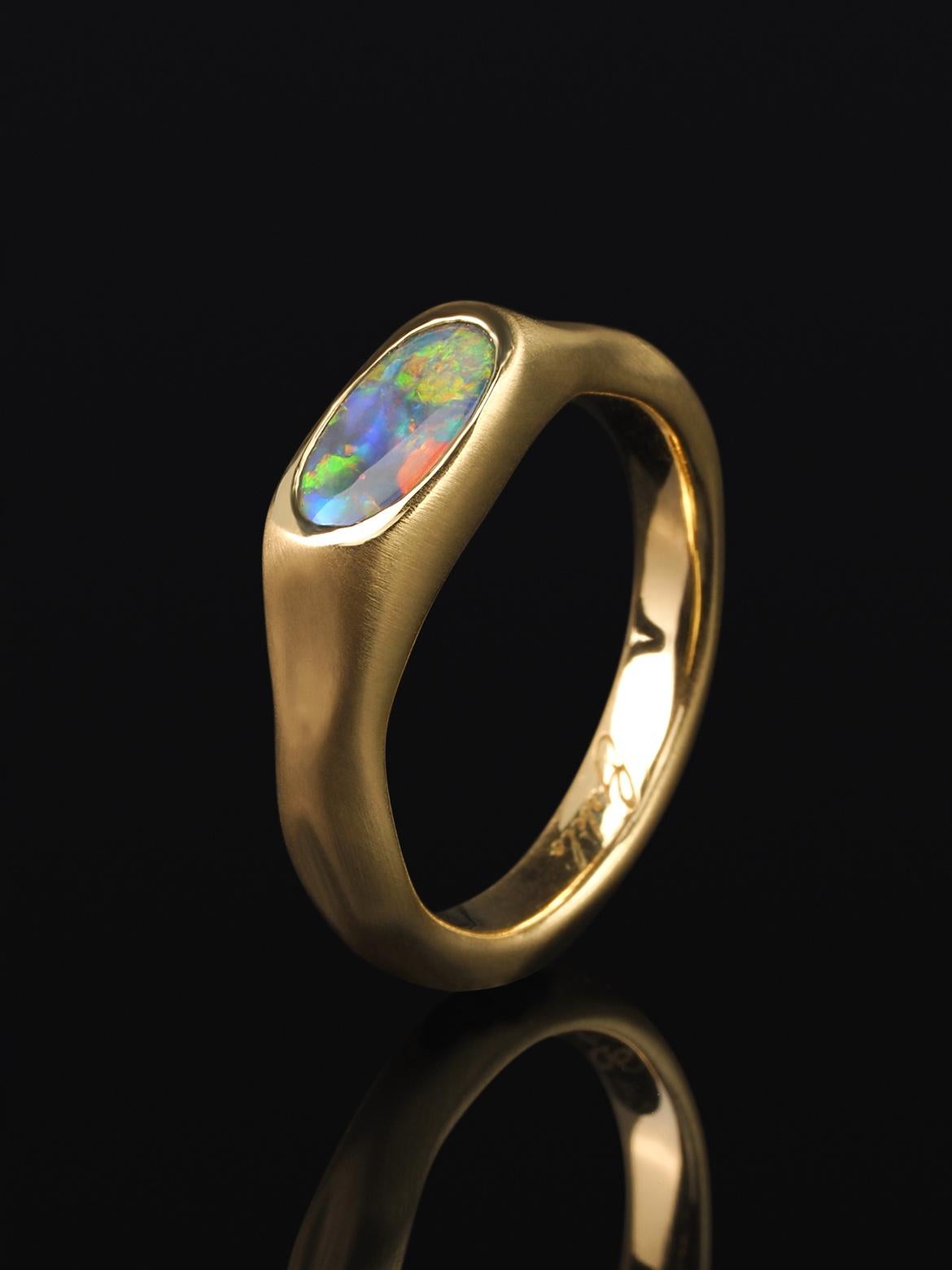 Artisan Black Opal Gold Ring 18K Australian genuine opal precious wedding anniversary For Sale