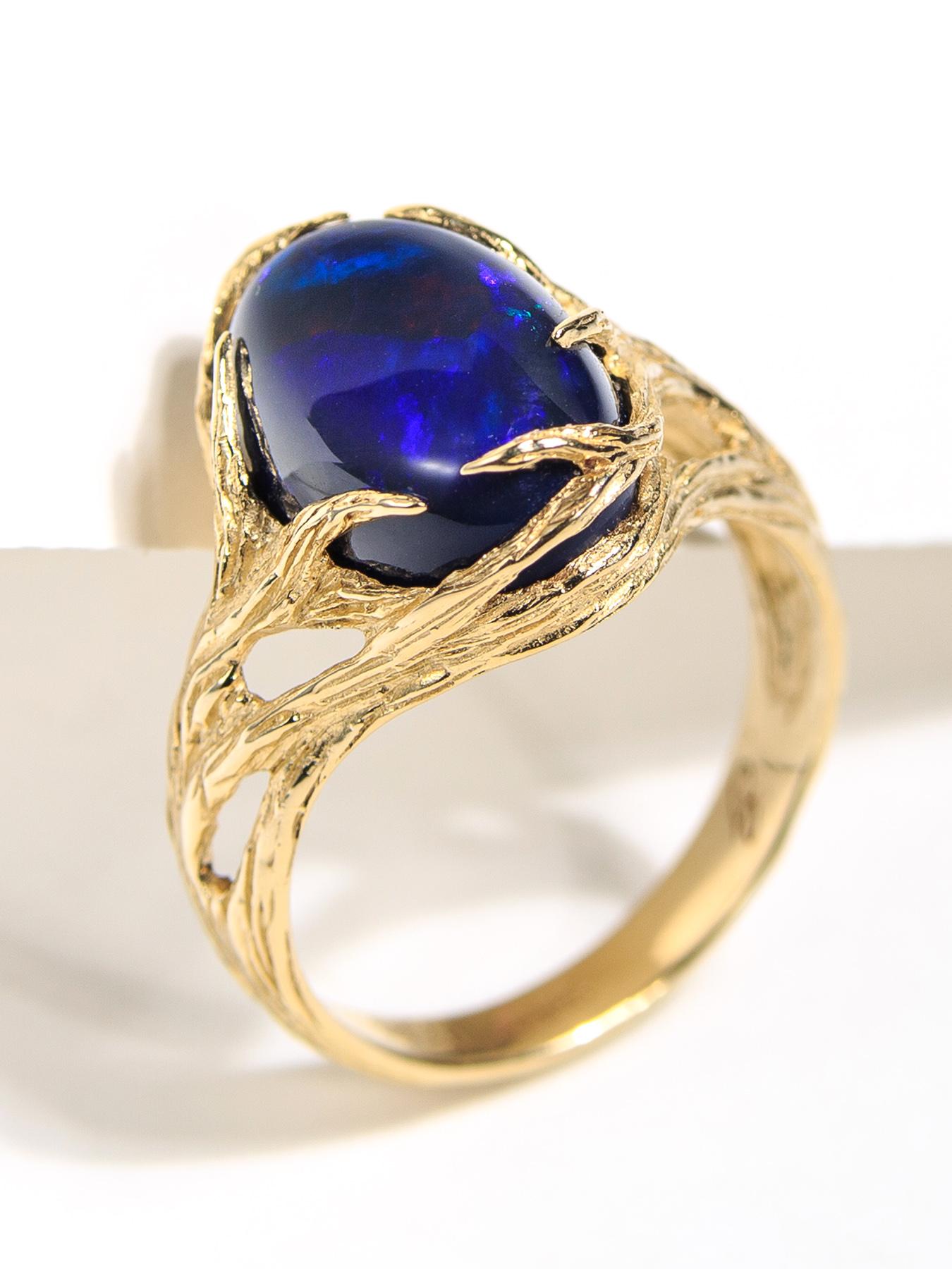 Opale noire Bague d'or Bague de fiançailles australienne bleu néon en vente 4