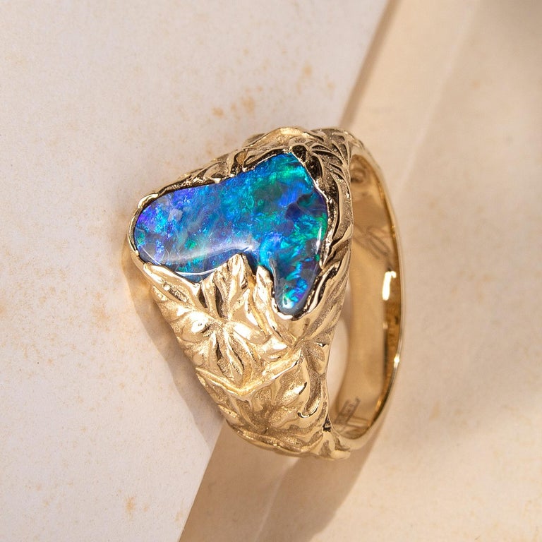Black Opal Ring Gold Nature inspired Jewelry Australian Opal Ivy In New Condition For Sale In Berlin, DE