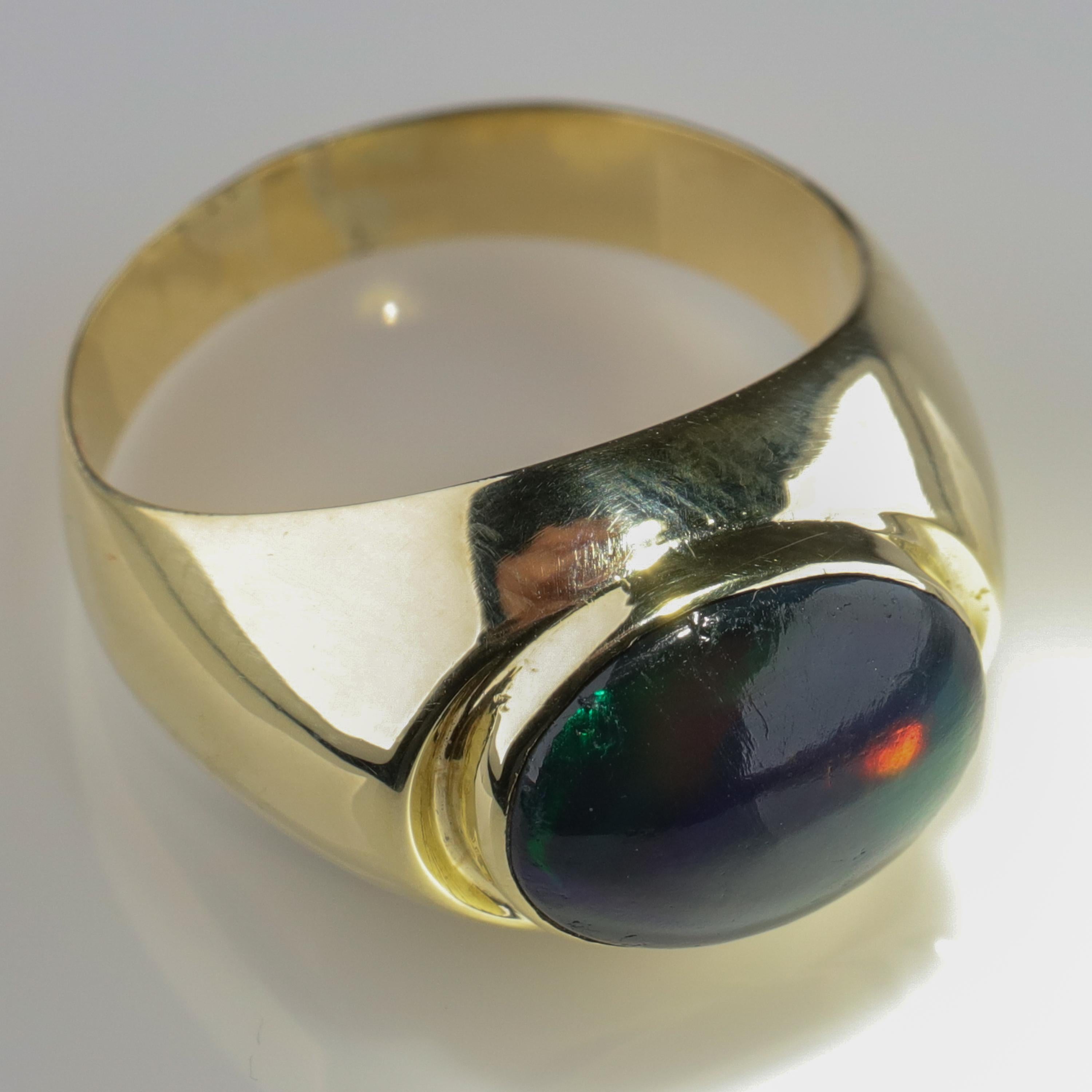 Black Opal Ring from Lightning Ridge is Understated Until It's Not 6