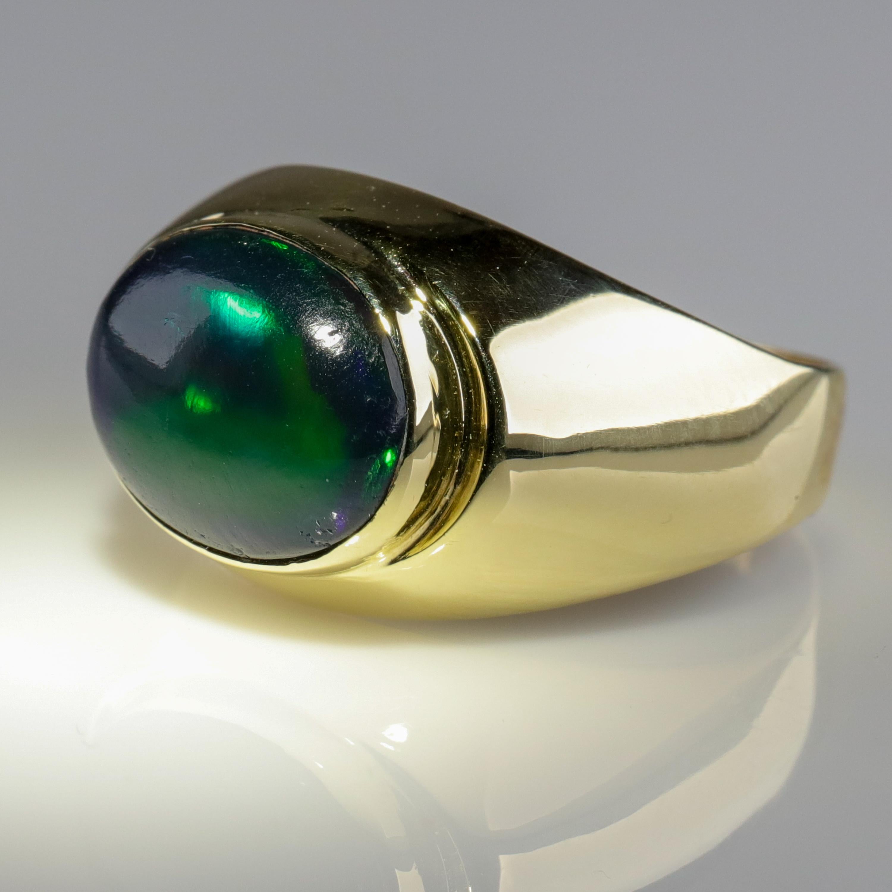 Black Opal Ring from Lightning Ridge is Understated Until It's Not 3