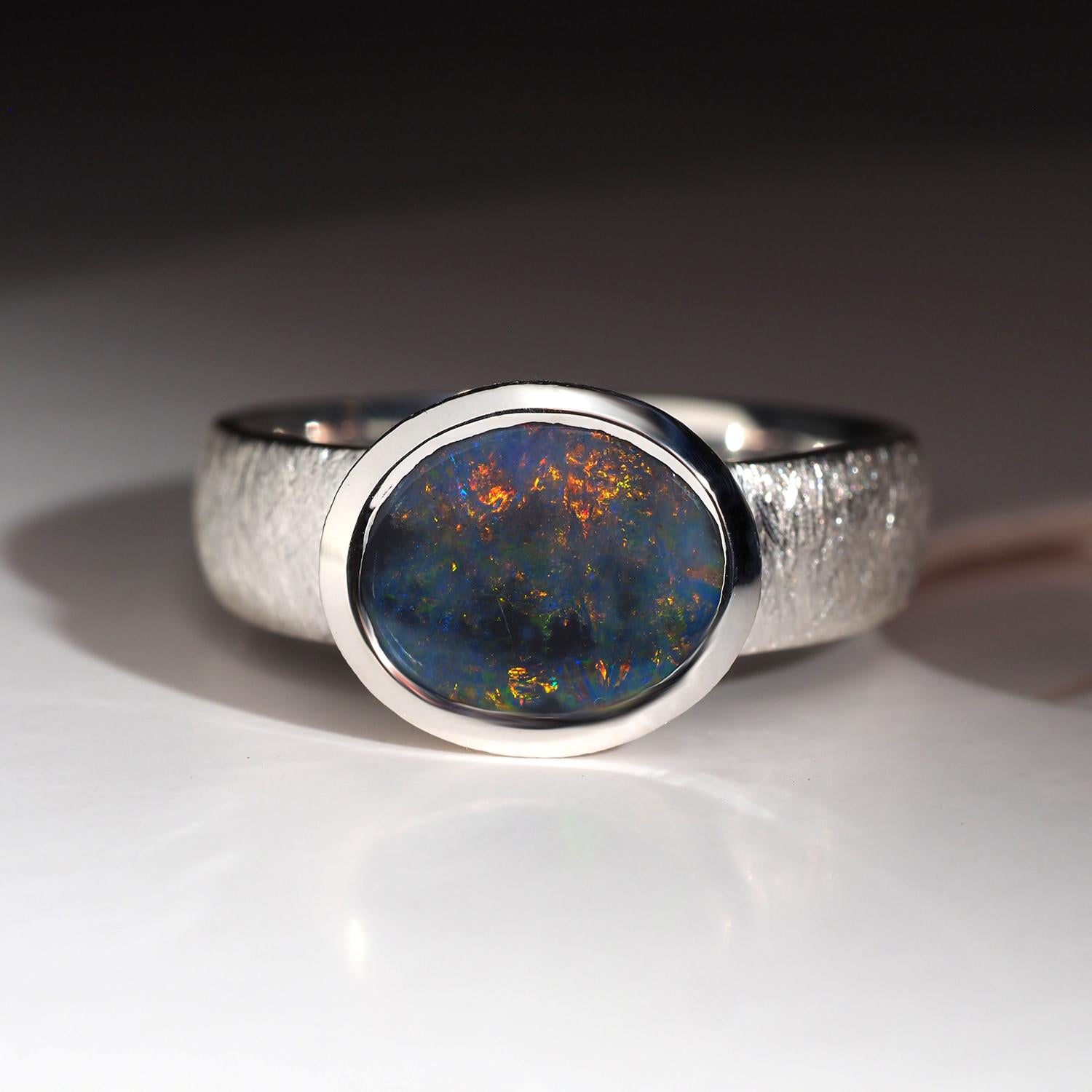 Bague d'opale noire en argent - Australie - Taille 7.75 US cadeau spécial HSP en vente 4