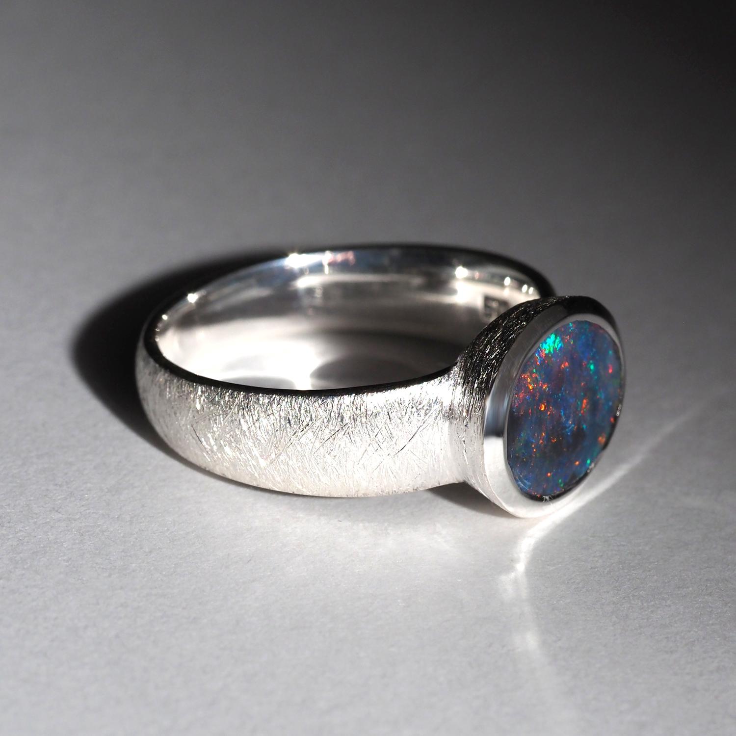 Bague d'opale noire en argent - Australie - Taille 7.75 US cadeau spécial HSP Neuf - En vente à Berlin, DE