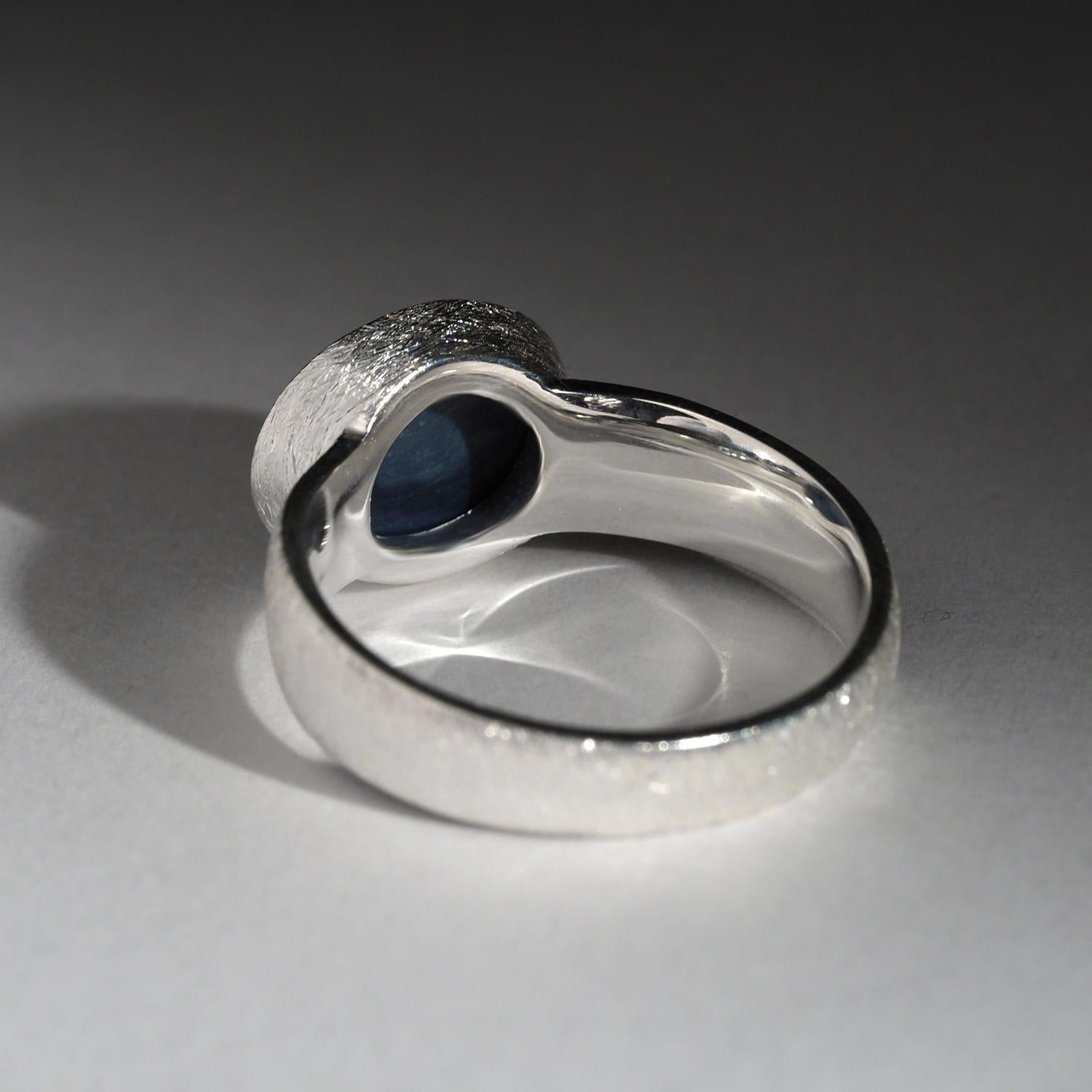 Bague d'opale noire en argent - Australie - Taille 7.75 US cadeau spécial HSP en vente 2