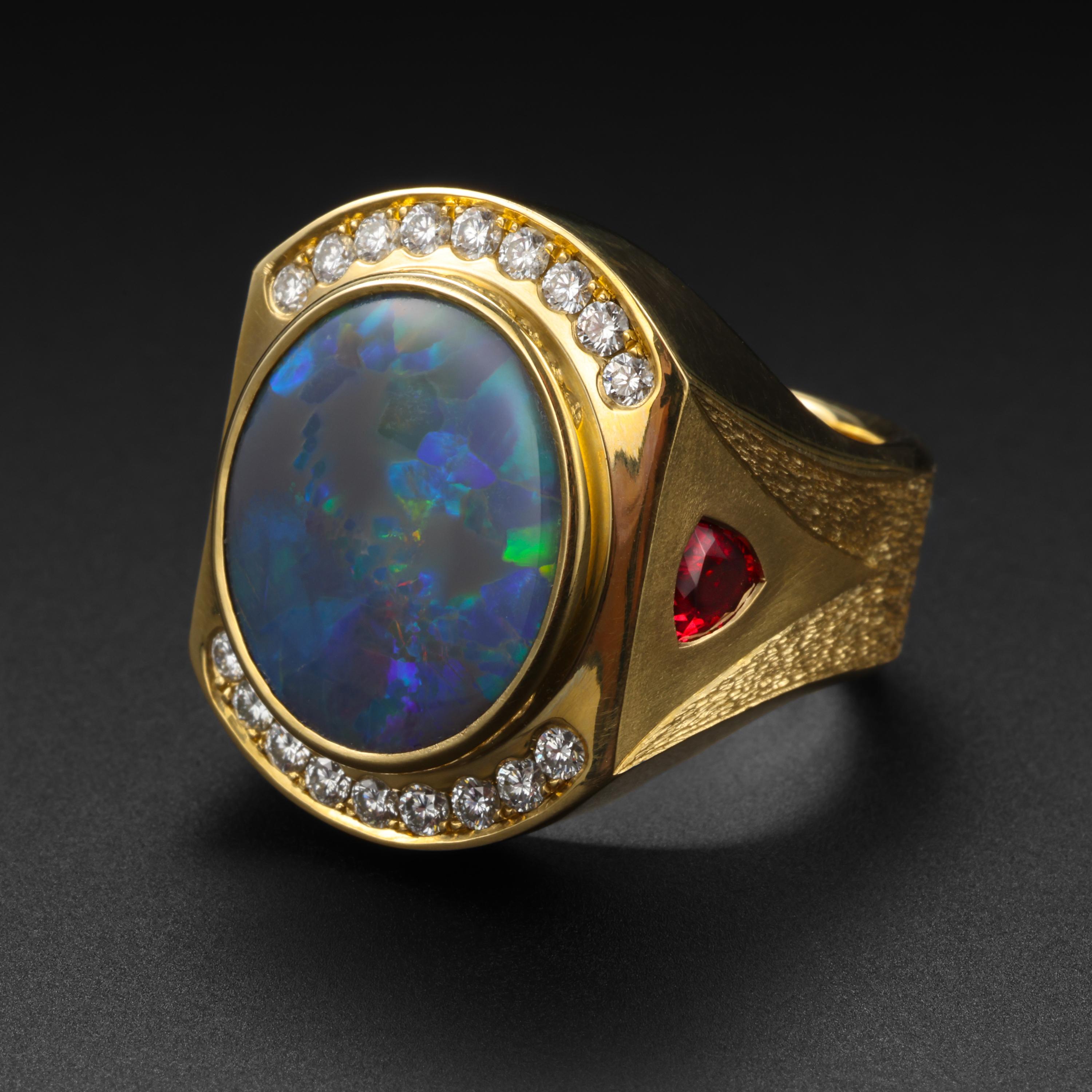 Schwarzer Opalring mit Diamanten und unerhitztem Spinell 37 Gramm zertifiziert (Cabochon)