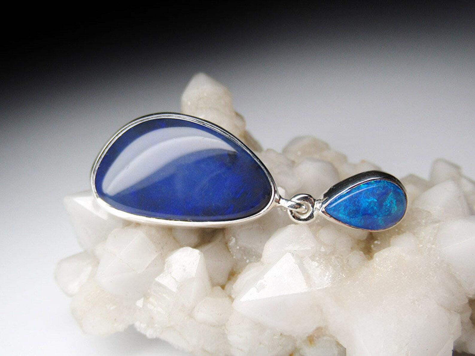 Femenino o masculino Colgante de Plata Ópalo Negro Vía Láctea Azul Neón Piedra Natural Australiana en venta