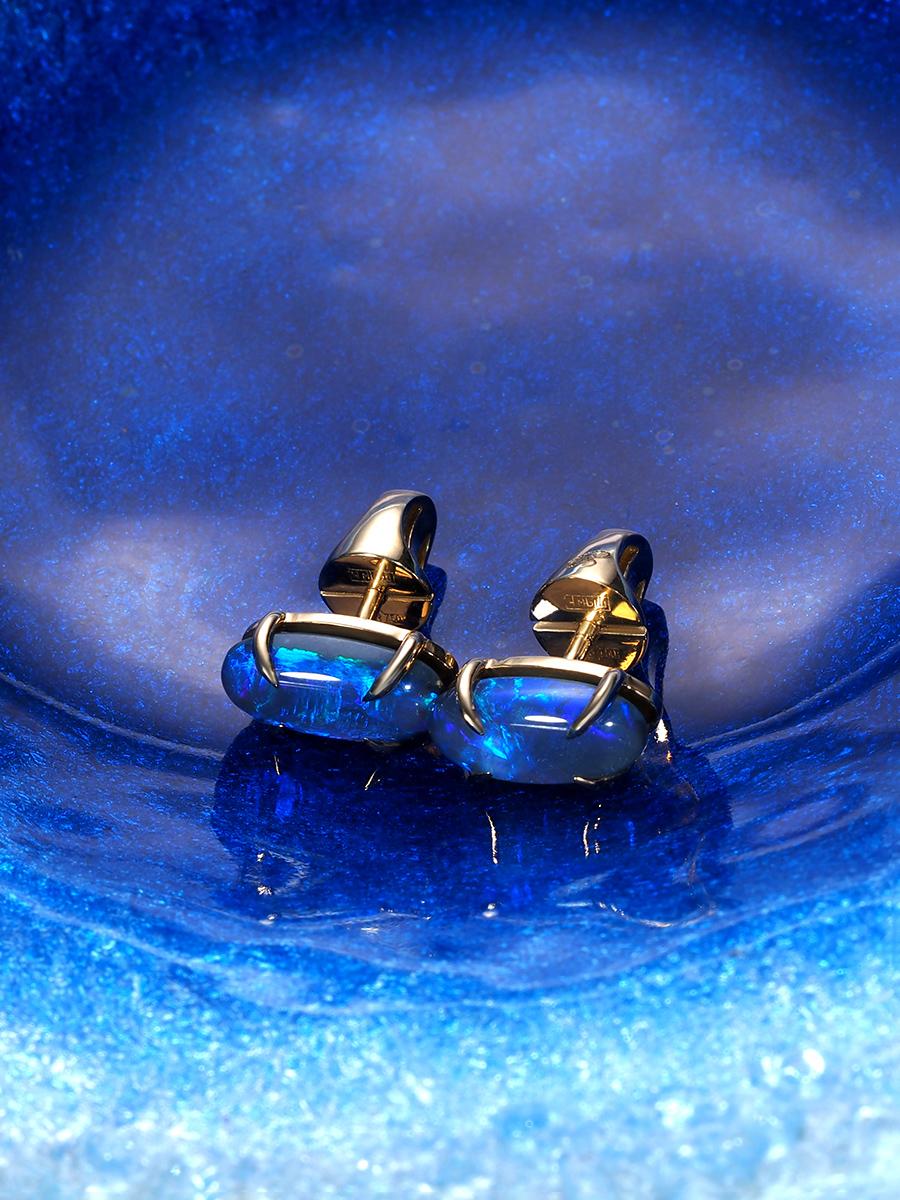 Artisan Black Opal Yellow Gold Stud Earrings Natural Blue Opal Australian For Sale