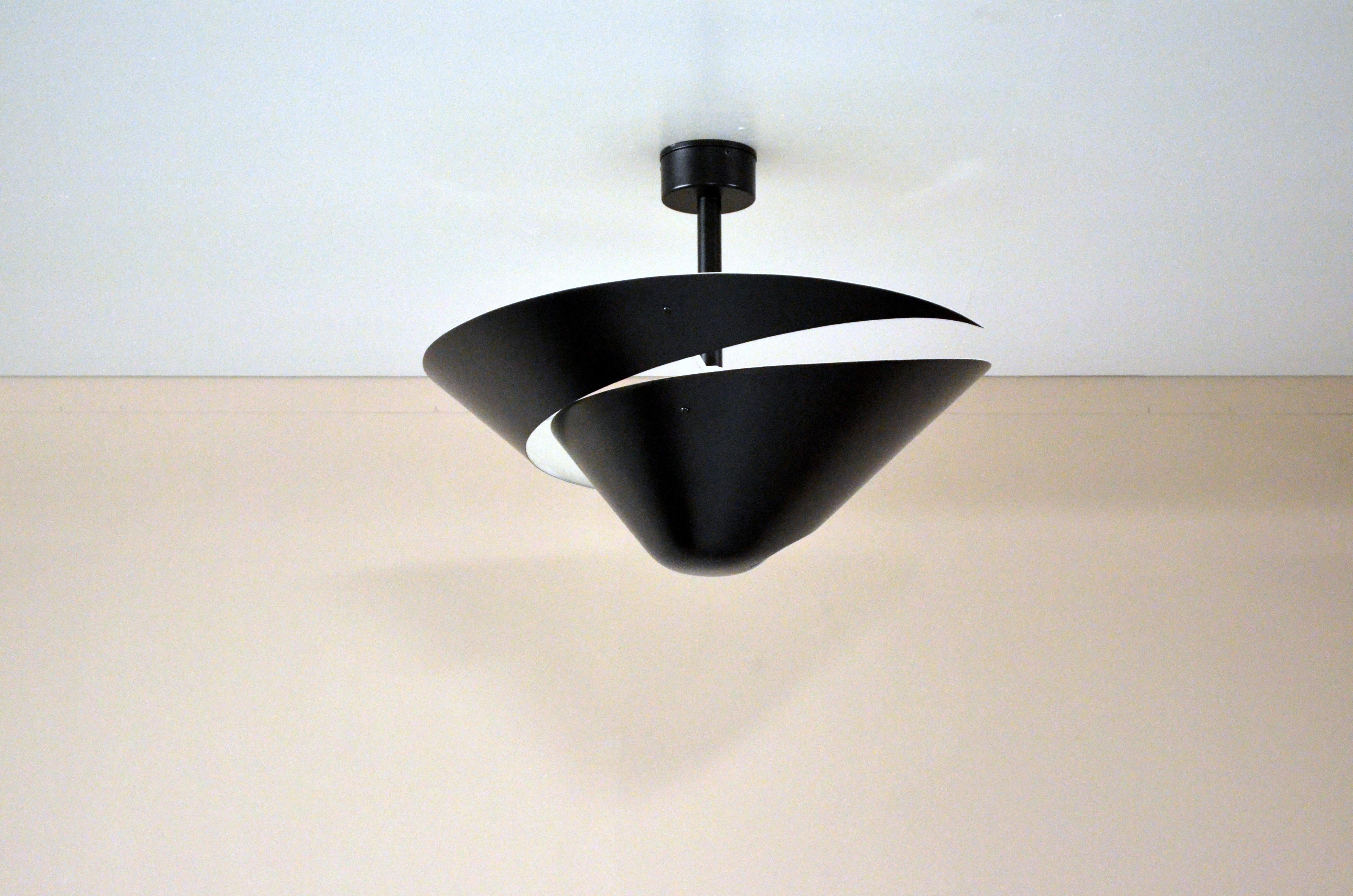 Mid-Century Modern Serge Mouille - Black or White Snail Ceiling Lamp For Sale
