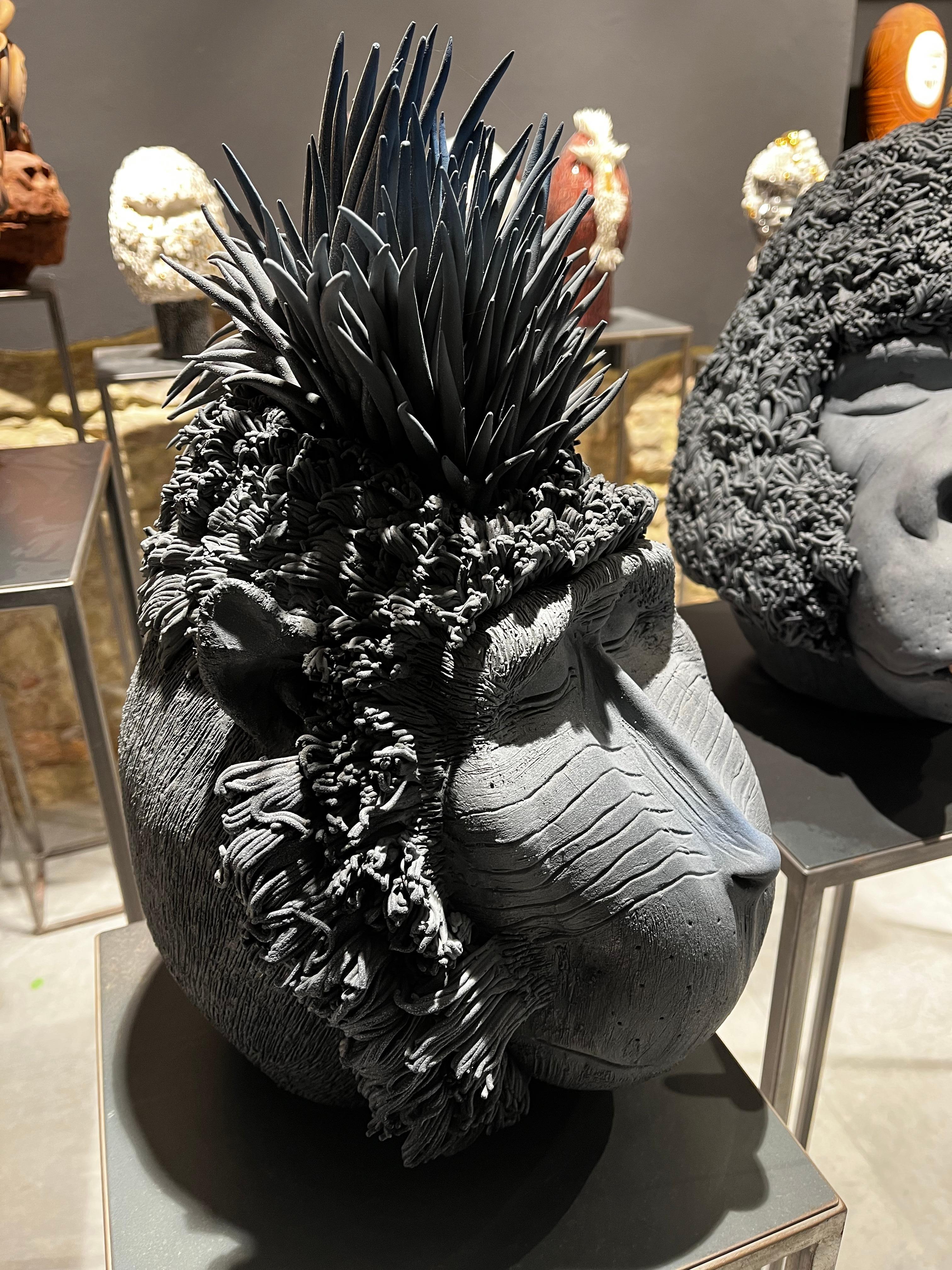 Schwarzer Orangutan, Tafelaufsatz aus Keramik, handgefertigtes Design in Italien, 2021 im Zustand „Neu“ im Angebot in San Miniato PI, IT