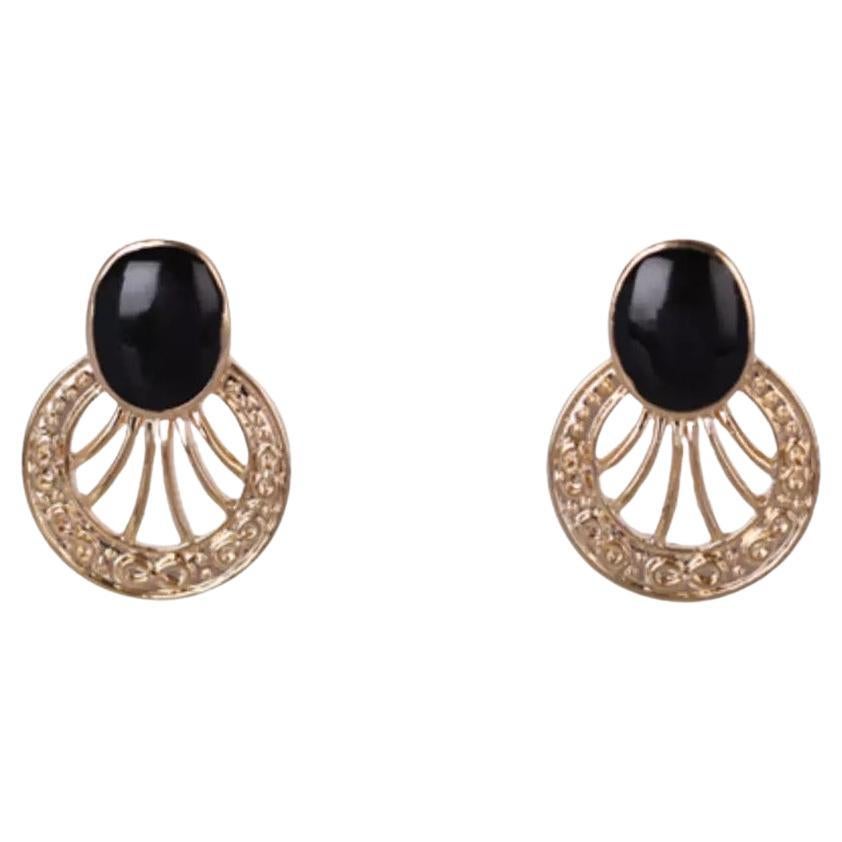 Eventail en émail noir ovale ajouré Cercle creux Or  Retro Elegance Clips Earrings en vente
