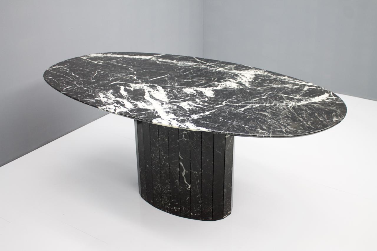 Black Oval Marble Dining Table, Italy, 1970s 4