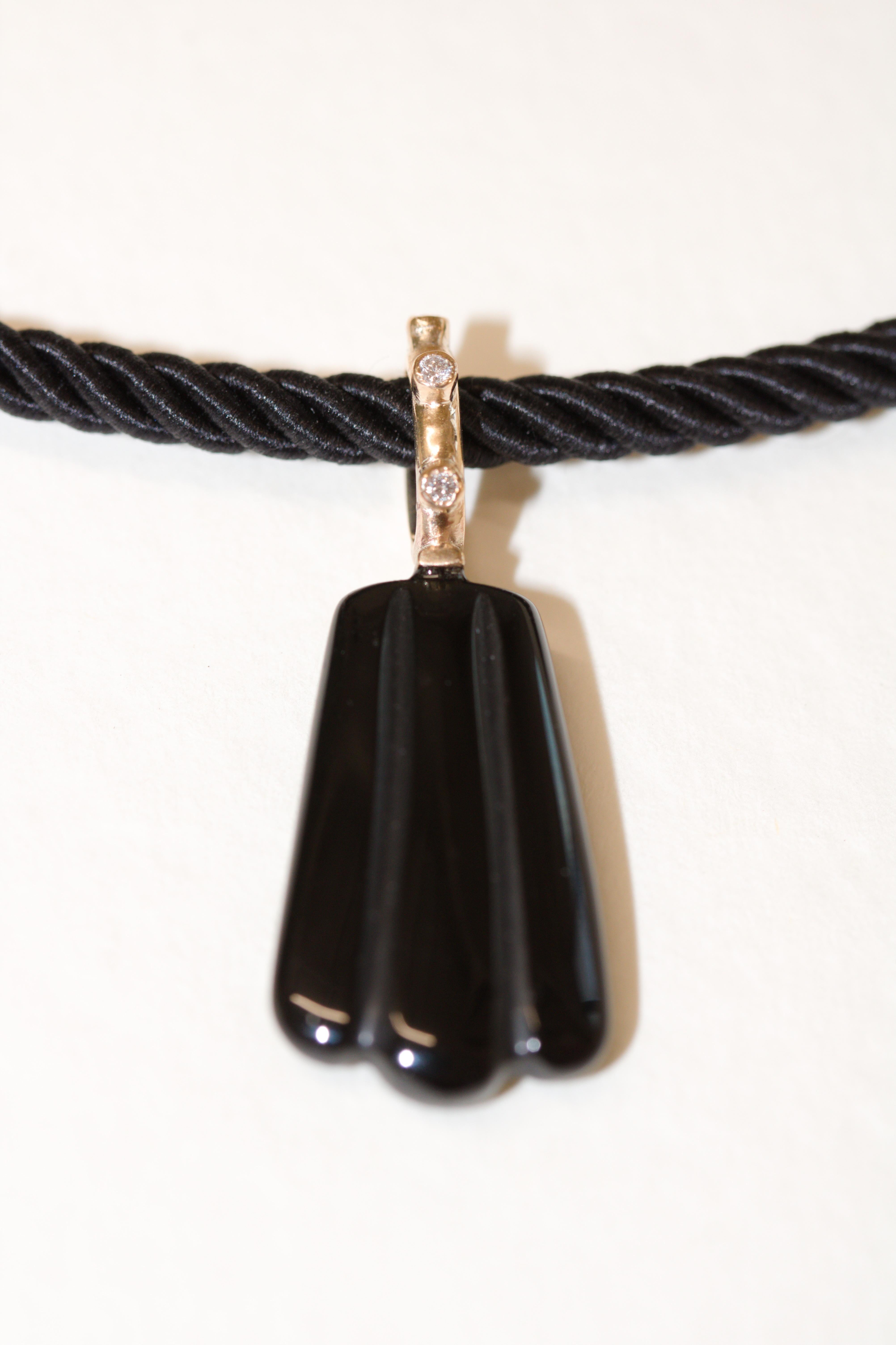 Black Oynx and Diamond Shell Pendant Necklace - 9kt Gold & Silk Rope In New Condition For Sale In London, GB